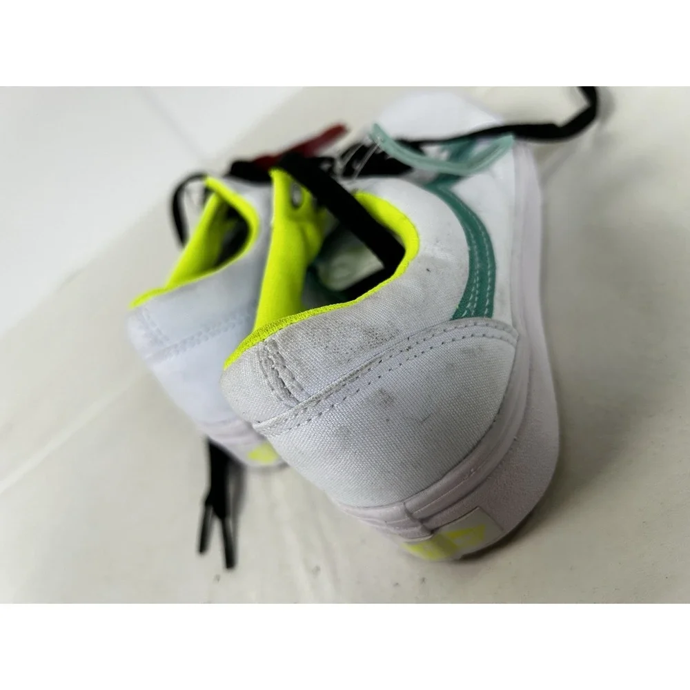 NWT Vans Off The Wall Old Skool Comfy Cush Skate Shoes Juniors Size 5.5 White